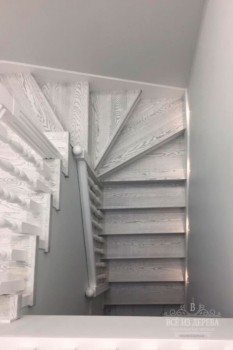 Готовая лестница 1